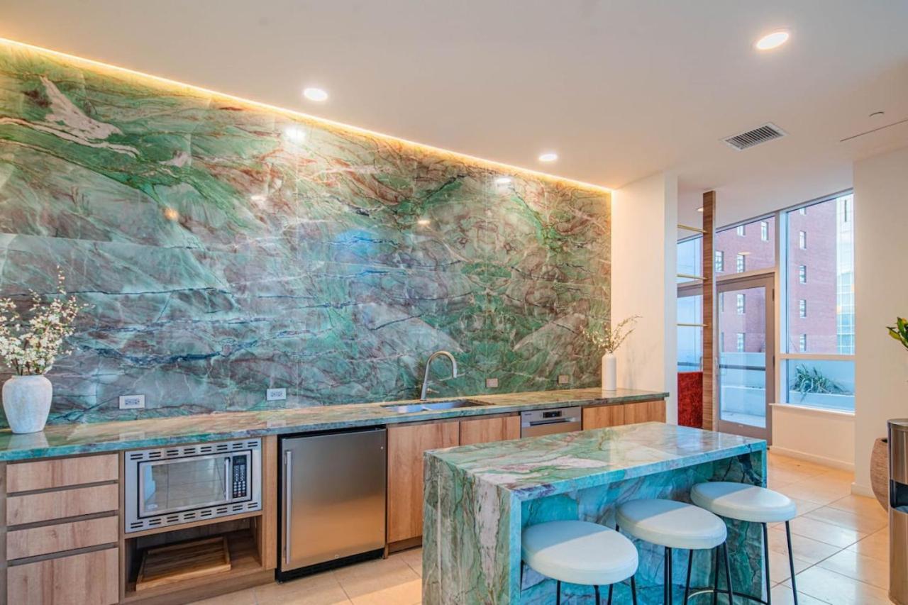 Appartamento Sky Terrace Dt Highrise, Gym, Pool, Parking, W-d,golf *