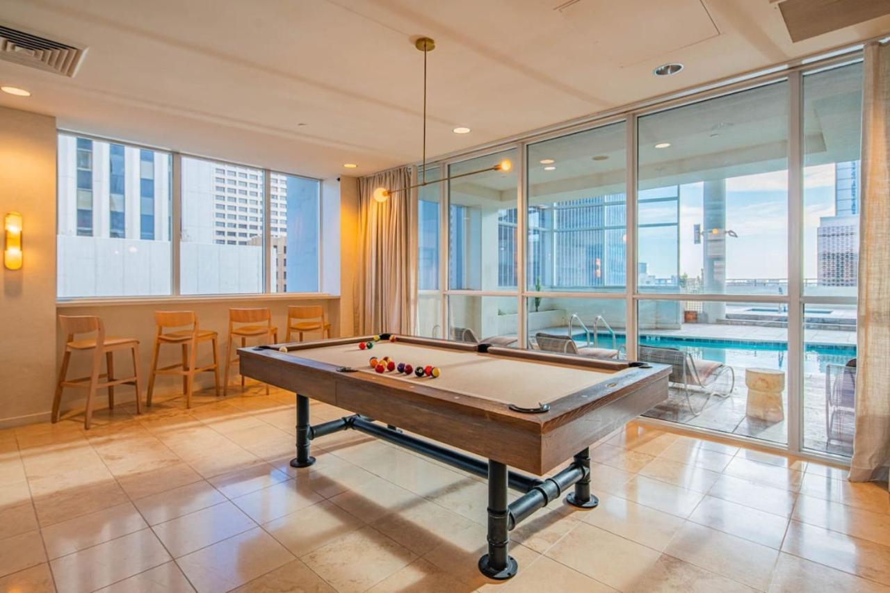 Sky Terrace Dt Highrise, Gym, Pool, Parking, W-d,golf Phoenix