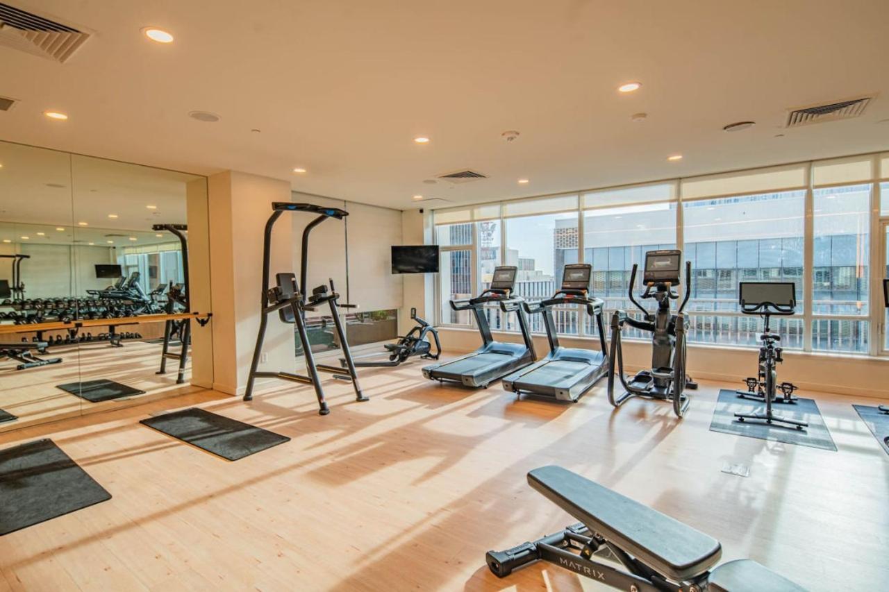Appartement Sky Terrace Dt Highrise, Gym, Pool, Parking, W-d,golf *