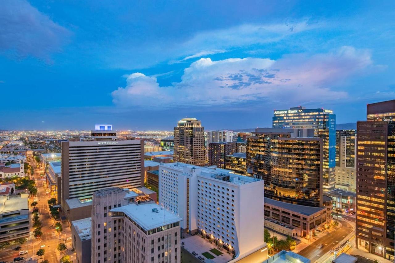 Appartement Sky Terrace Dt Highrise, Gym, Pool, Parking, W-d,golf Phoenix